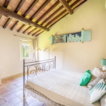 Casale Santa Caterina Jacuzzi And Pool Villa *